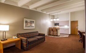Comfort Inn & Suites Madison - Airport